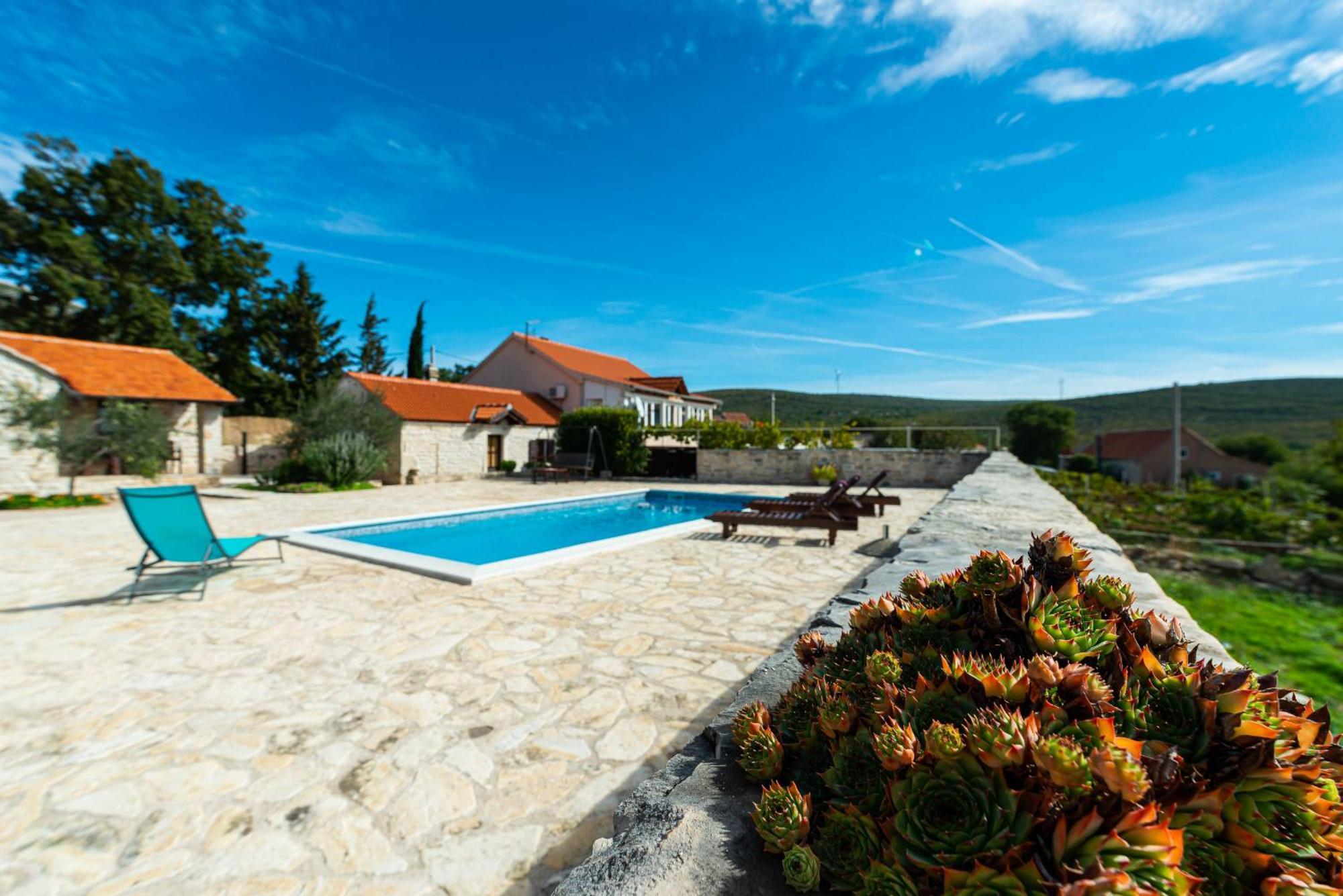 Dalmatian Country House Irena Bruska ภายนอก รูปภาพ